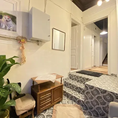 Charming Historic Balat House 2 Floors • 5 Br فيلة