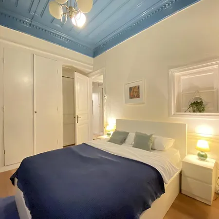 فيلة Charming Historic Balat House 2 Floors • 5 Br *