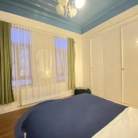 Charming Historic Balat House 2 Floors • 5 Br فيلة *