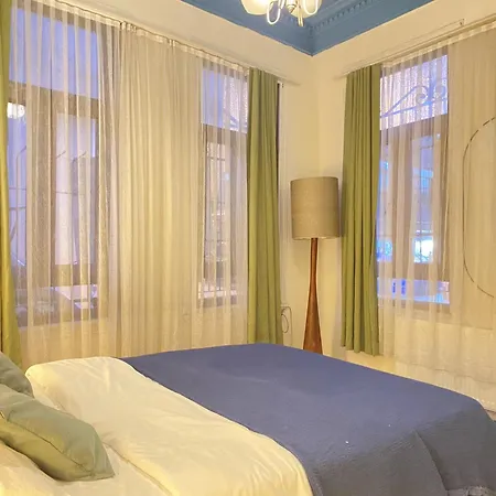 Charming Historic Balat House 2 Floors • 5 Br فيلة اسطنبول