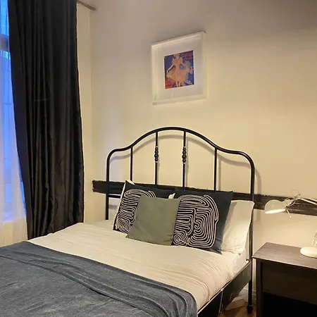 Charming Historic Balat House 2 Floors • 5 Br فيلة